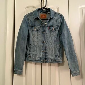 Levi's Women's Light Blue Jean Jacket
